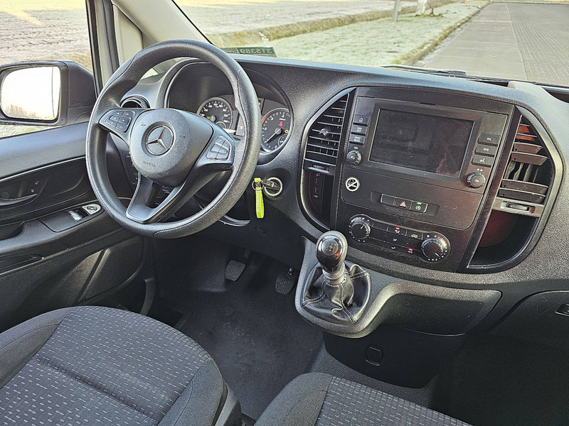 Interior photo 1: Μικρό βαν Mercedes-Benz Vito 114 Lang PDC Camera!
