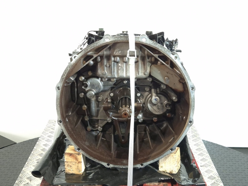 ZF Astronic 12AS2330TD Gearbox - Κιβώτιο ταχυτήτων: φωτογραφία 2 ZF Astronic 12AS2330TD Gearbox - Κιβώτιο ταχυτήτων: φωτογραφία 2