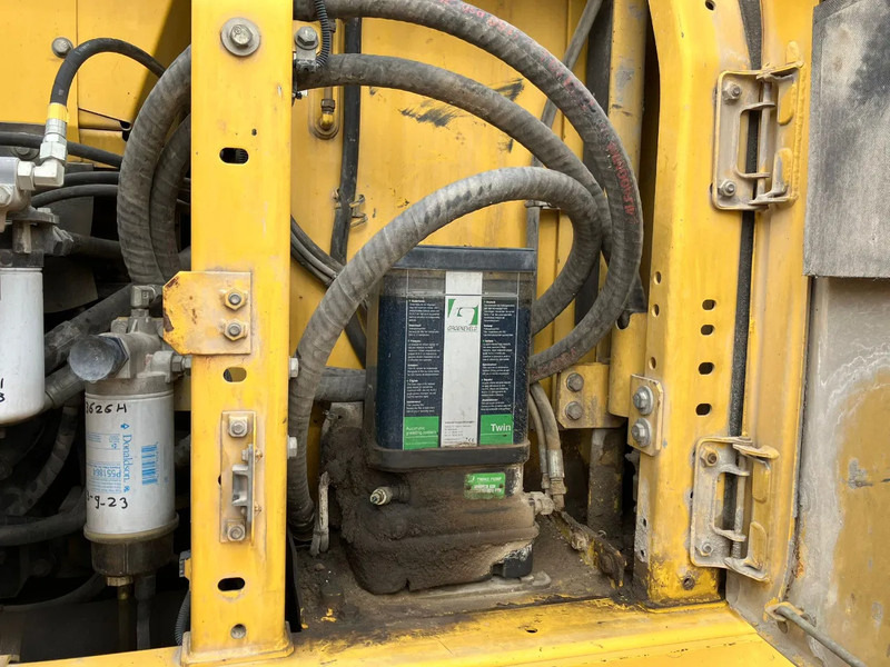 Komatsu HB215LC-2 - Ερπυστριοφόρος εκσκαφέας: φωτογραφία 5 Komatsu HB215LC-2 - Ερπυστριοφόρος εκσκαφέας: φωτογραφία 5