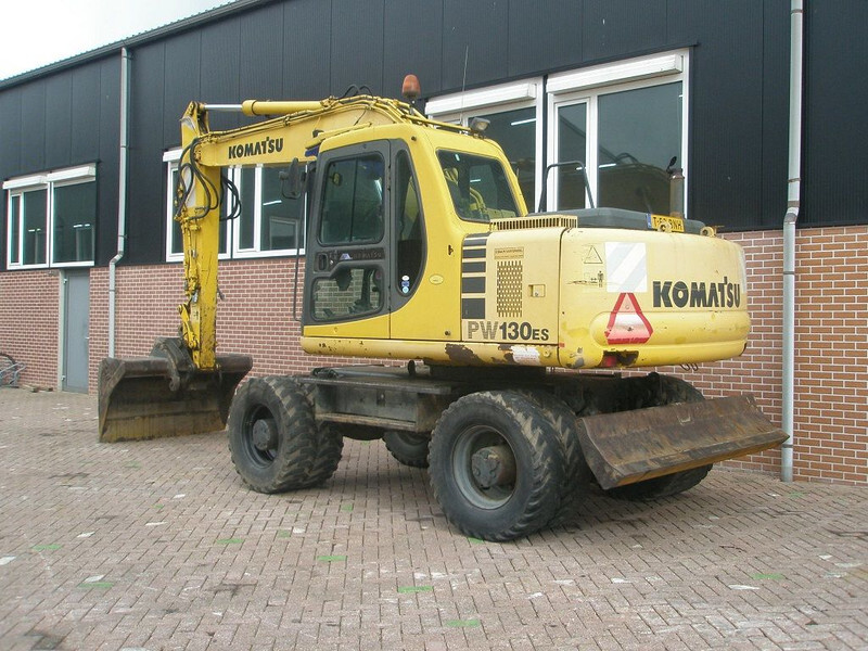 Komatsu PW 130ES-6K - Τροχοφόρος εκσκαφέας: φωτογραφία 2 Komatsu PW 130ES-6K - Τροχοφόρος εκσκαφέας: φωτογραφία 2