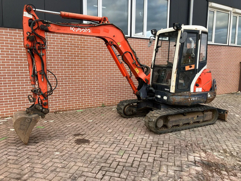 Kubota KX121-3a - Μίνι εκσκαφέας: φωτογραφία 1 Kubota KX121-3a - Μίνι εκσκαφέας: φωτογραφία 1