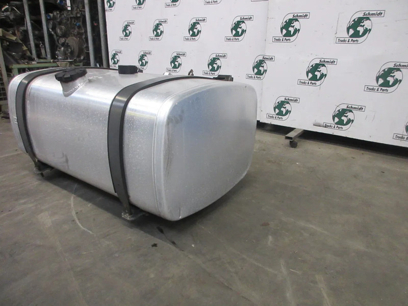 DAF 1681816 // 340 LITER DAF LF 210 EURO 6 MODEL 2020 - Ρεζερβουάρ καυσίμου για Φορτηγό: φωτογραφία 2 DAF 1681816 // 340 LITER DAF LF 210 EURO 6 MODEL 2020 - Ρεζερβουάρ καυσίμου για Φορτηγό: φωτογραφία 2