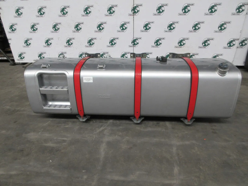 DAF 1944800 DIESELTANK 845 LITER INHOUT DAF XF 480 MODEL 2021 - Ρεζερβουάρ καυσίμου για Φορτηγό: φωτογραφία 5 DAF 1944800 DIESELTANK 845 LITER INHOUT DAF XF 480 MODEL 2021 - Ρεζερβουάρ καυσίμου για Φορτηγό: φωτογραφία 5