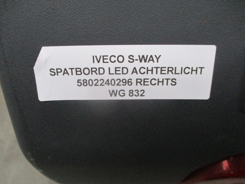 Iveco 5802240296 //41299389/ 41299388 RECHTS LAMP EN SPATBORSMET LED S WAY MODEL 2021 - Φανάρι πίσω για Φορτηγό: φωτογραφία 3 Iveco 5802240296 //41299389/ 41299388 RECHTS LAMP EN SPATBORSMET LED S WAY MODEL 2021 - Φανάρι πίσω για Φορτηγό: φωτογραφία 3