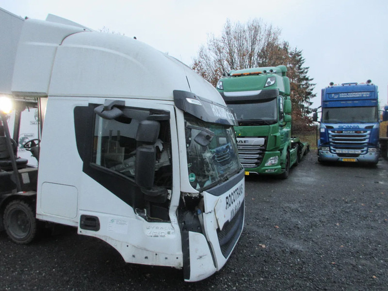 Iveco IVECO HI WAY VOOR ONDERDELEN DONOR MODEL 2018 EURO 6 - Καμπίνα και εσωτερικό για Φορτηγό: φωτογραφία 2 Iveco IVECO HI WAY VOOR ONDERDELEN DONOR MODEL 2018 EURO 6 - Καμπίνα και εσωτερικό για Φορτηγό: φωτογραφία 2