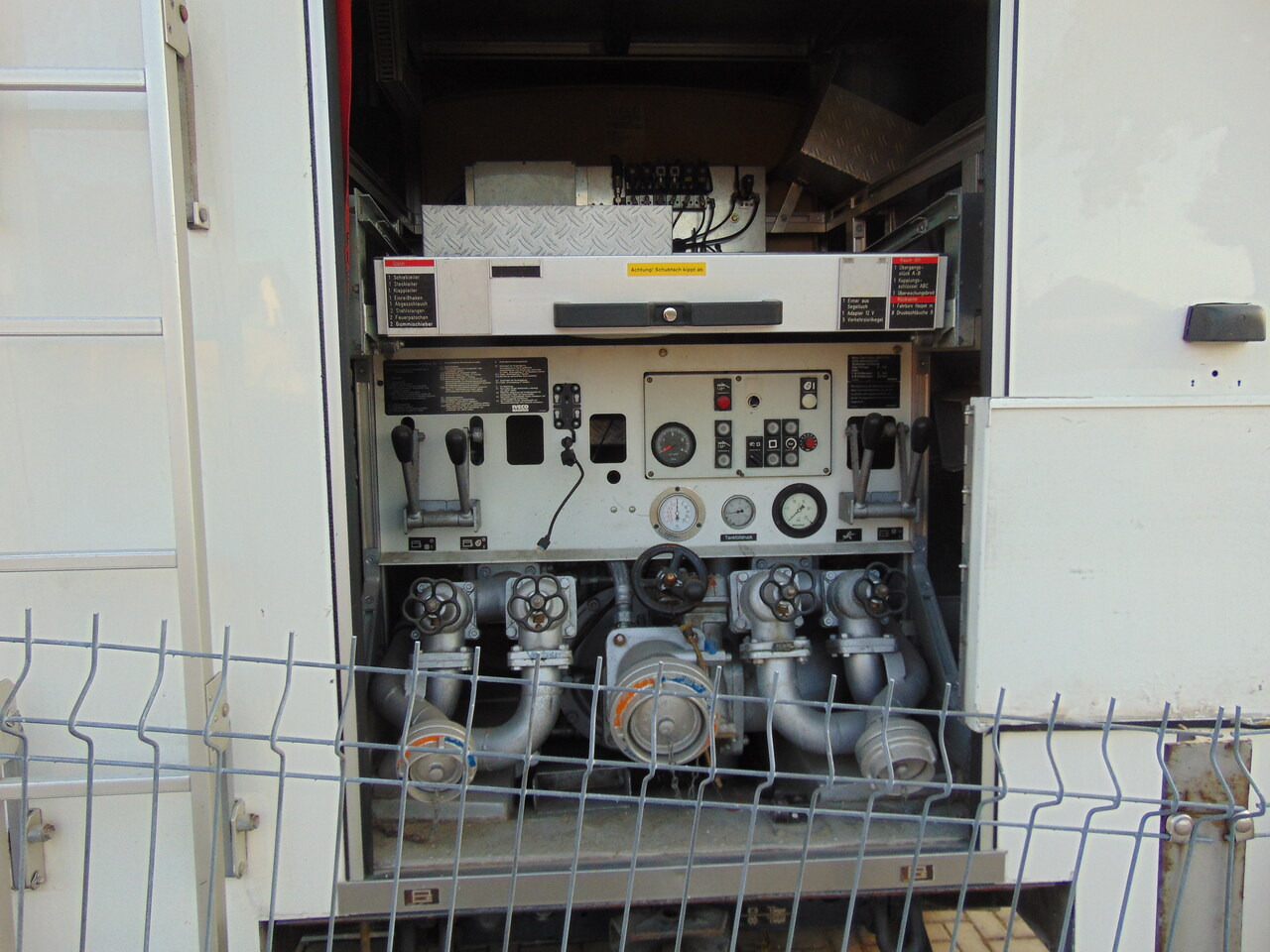 Leasing MERCEDES-BENZ 1124AF 4x4 MAGIRUS MERCEDES-BENZ 1124AF 4x4 MAGIRUS: φωτογραφία 10