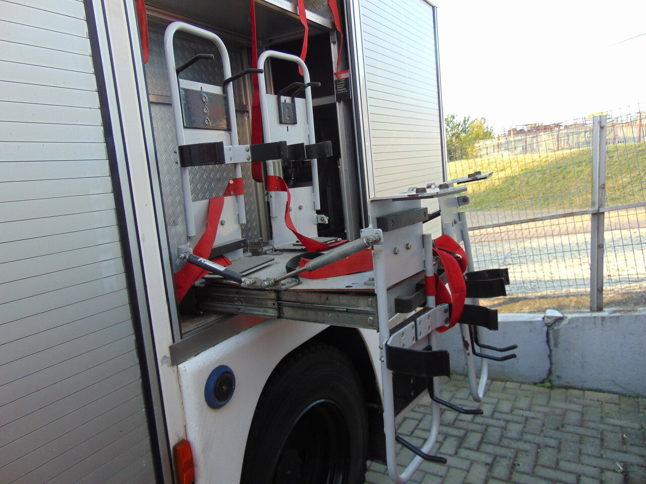 Leasing MERCEDES-BENZ 1124AF 4x4 MAGIRUS MERCEDES-BENZ 1124AF 4x4 MAGIRUS: φωτογραφία 9