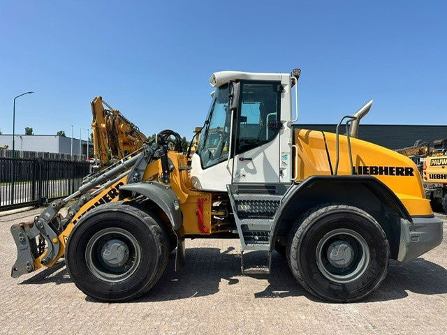 Liebherr L538 - Ελαστιχοφόρος φορτωτής: φωτογραφία 1 Liebherr L538 - Ελαστιχοφόρος φορτωτής: φωτογραφία 1