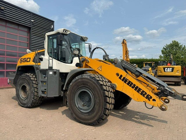 Liebherr L550 Xpower - Ελαστιχοφόρος φορτωτής: φωτογραφία 5 Liebherr L550 Xpower - Ελαστιχοφόρος φορτωτής: φωτογραφία 5