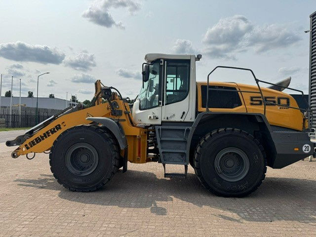 Liebherr L550 Xpower - Ελαστιχοφόρος φορτωτής: φωτογραφία 1 Liebherr L550 Xpower - Ελαστιχοφόρος φορτωτής: φωτογραφία 1