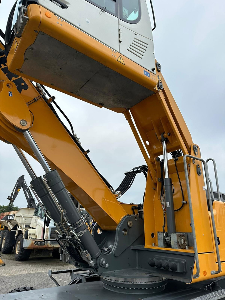 Liebherr LH 30 M - Μηχάνημα Διαχείρισης Υλικών: φωτογραφία 2 Liebherr LH 30 M - Μηχάνημα Διαχείρισης Υλικών: φωτογραφία 2