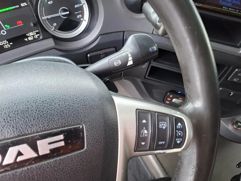 Τράκτορας DAF XF106-530 / 6X4 / INTARDER / HYDRAULICS / ONLY:418213 KM / TUV:16-06-2026 / 44TON / LWDS / MANUAL / EURO-6 / 2018: φωτογραφία 17 Τράκτορας DAF XF106-530 / 6X4 / INTARDER / HYDRAULICS / ONLY:418213 KM / TUV:16-06-2026 / 44TON / LWDS / MANUAL / EURO-6 / 2018: φωτογραφία 17