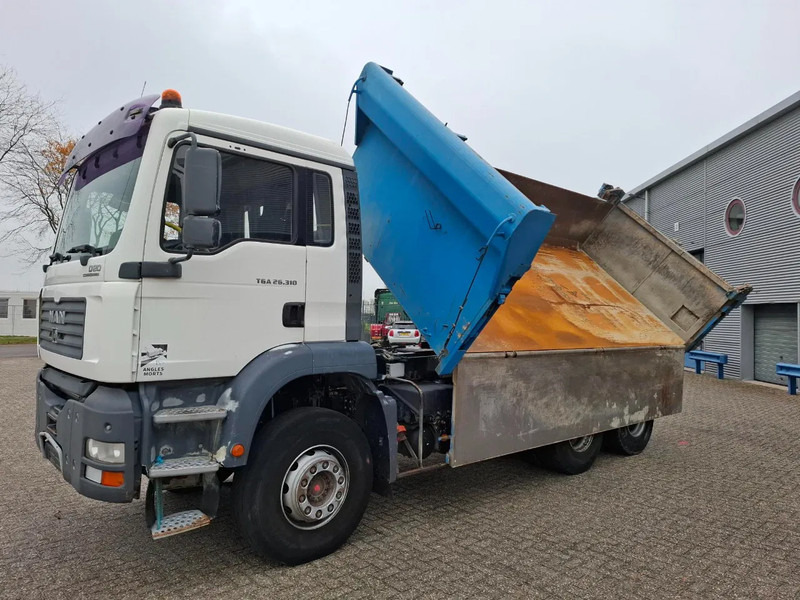 MAN TGA 26.310 / 6X4 / 2XBIG AXLE / 2SIDE TIPPER / ONLY:545423 KM / TUV:06-05-2026 / FULL-STEEL / AIRCO / MANUAL / EURO-4 / 2005 - Φορτηγό ανατρεπόμενο: φωτογραφία 2 MAN TGA 26.310 / 6X4 / 2XBIG AXLE / 2SIDE TIPPER / ONLY:545423 KM / TUV:06-05-2026 / FULL-STEEL / AIRCO / MANUAL / EURO-4 / 2005 - Φορτηγό ανατρεπόμενο: φωτογραφία 2