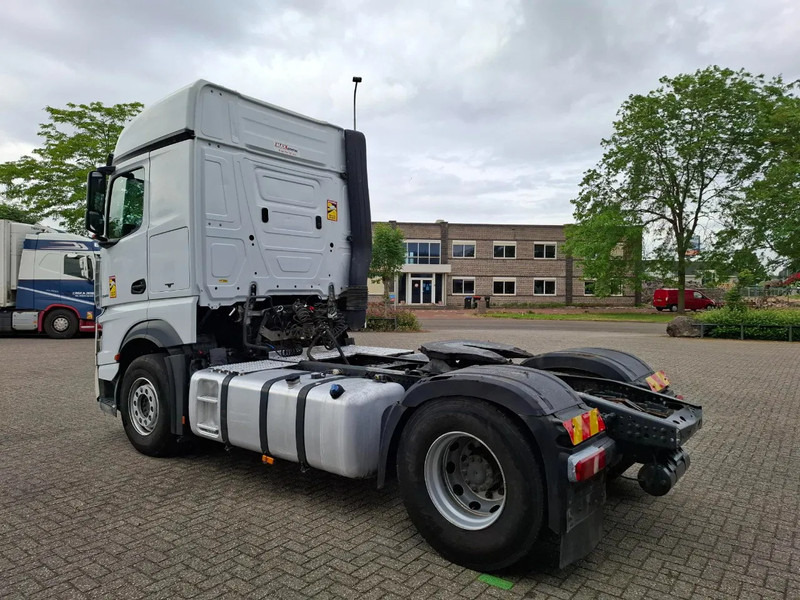 Mercedes-Benz Actros 1945 / HYDRAULICS / SMART TACHO / ONLY:743899 KM / 2XBED / FRIDGE / AUTOMATIC / EURO-6 / 2018 - Τράκτορας: φωτογραφία 3 Mercedes-Benz Actros 1945 / HYDRAULICS / SMART TACHO / ONLY:743899 KM / 2XBED / FRIDGE / AUTOMATIC / EURO-6 / 2018 - Τράκτορας: φωτογραφία 3