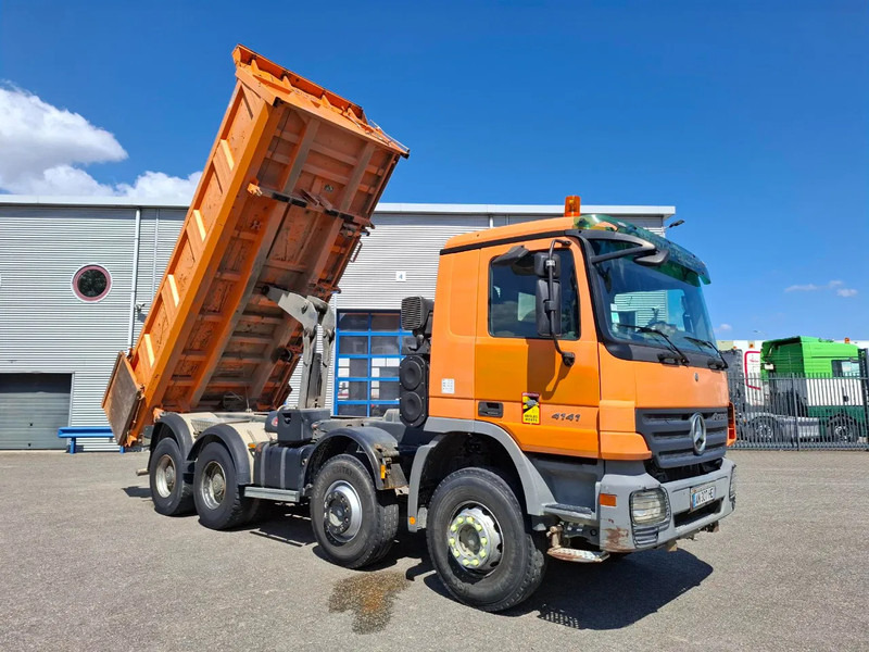 Mercedes-Benz Actros 4141 / 3SIDE MEILLER TIPPER / FULL-STEEL / DRUM BRAKES / ONLY:535937 KM / 2XSTEERING AXLE / AIRCO / AUTOMATIC / EURO-3 / - Φορτηγό ανατρεπόμενο: φωτογραφία 5 Mercedes-Benz Actros 4141 / 3SIDE MEILLER TIPPER / FULL-STEEL / DRUM BRAKES / ONLY:535937 KM / 2XSTEERING AXLE / AIRCO / AUTOMATIC / EURO-3 / - Φορτηγό ανατρεπόμενο: φωτογραφία 5