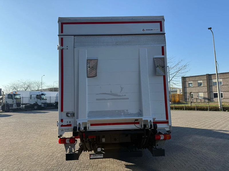 Mercedes-Benz Atego 821L / GERMAN TRUCK / ONLY:21672 KM / PLATFORM 1500KG / SMARTKEYS / CURTAIN SAILS / AIRCO / AUTOMATIC / EURO-6 / 2023 - Φορτηγό κόφα: φωτογραφία 5 Mercedes-Benz Atego 821L / GERMAN TRUCK / ONLY:21672 KM / PLATFORM 1500KG / SMARTKEYS / CURTAIN SAILS / AIRCO / AUTOMATIC / EURO-6 / 2023 - Φορτηγό κόφα: φωτογραφία 5
