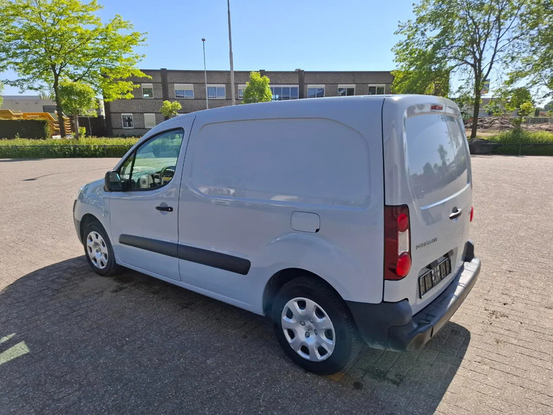 Peugeot Partner 1.6 HDI / TUV:12-01-2026 / AIRCO / CLOSED BOX / MANUAL / EURO-5 b / 2015 - Μικρό βαν: φωτογραφία 3 Peugeot Partner 1.6 HDI / TUV:12-01-2026 / AIRCO / CLOSED BOX / MANUAL / EURO-5 b / 2015 - Μικρό βαν: φωτογραφία 3