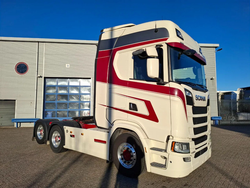 Scania NGS S650 V8 / BOOGIE / RETARDER / 633398KM / 9 TON FRONT AXLE / FULL-AIR / INLINER / LEATHER / ALCOA / NAVI / FRIDGE / EURO-6 / - Τράκτορας: φωτογραφία 2 Scania NGS S650 V8 / BOOGIE / RETARDER / 633398KM / 9 TON FRONT AXLE / FULL-AIR / INLINER / LEATHER / ALCOA / NAVI / FRIDGE / EURO-6 / - Τράκτορας: φωτογραφία 2