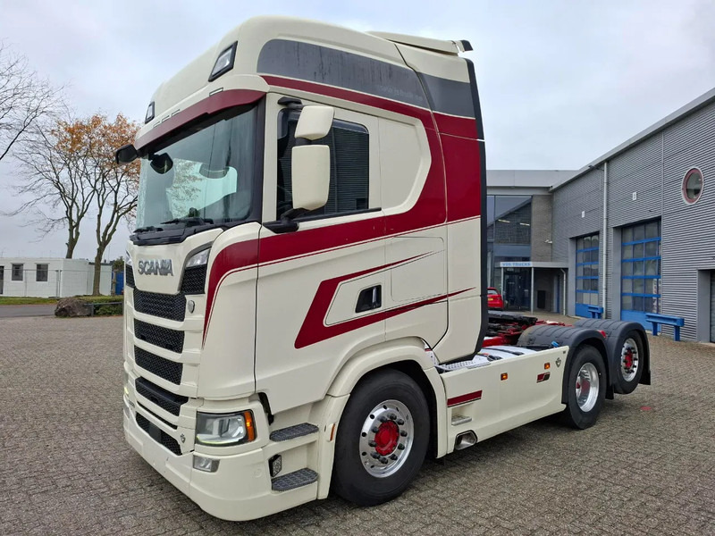 Scania NGS S650 V8 / RETARDER / 633397 KM / 9 TON FRONT AXELE / FULL-AIR / INLINER / FULL SPOILER / LEATHER / ALCOA / NAVI / FRIDGE / E - Τράκτορας: φωτογραφία 1 Scania NGS S650 V8 / RETARDER / 633397 KM / 9 TON FRONT AXELE / FULL-AIR / INLINER / FULL SPOILER / LEATHER / ALCOA / NAVI / FRIDGE / E - Τράκτορας: φωτογραφία 1