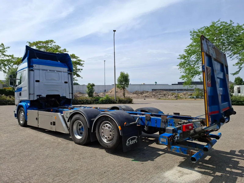 Scania R580 V8 / RETARDER / LIFT+LENKACHSE / FULL-AIR / PLATFORM 2000 KG / NAVI / LEATHER / AIRCO / AUTOMATIC / EURO-6 / 2014 - Φορτηγό σασί: φωτογραφία 3 Scania R580 V8 / RETARDER / LIFT+LENKACHSE / FULL-AIR / PLATFORM 2000 KG / NAVI / LEATHER / AIRCO / AUTOMATIC / EURO-6 / 2014 - Φορτηγό σασί: φωτογραφία 3