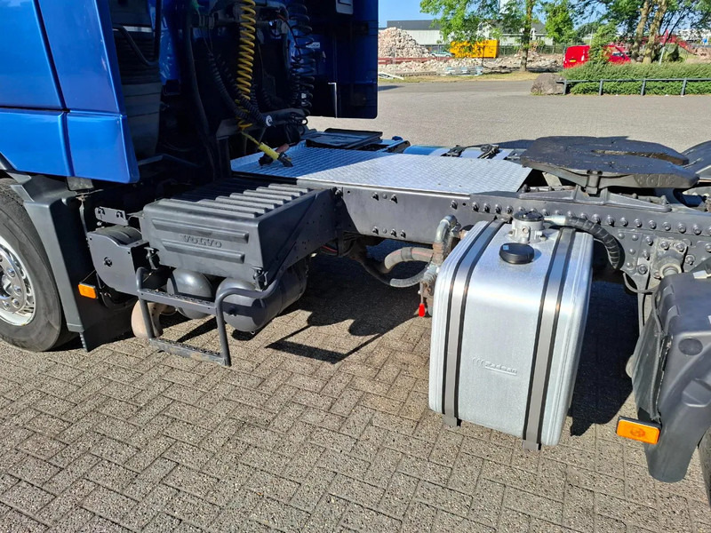 Τράκτορας Volvo FH13-400 / HYDRAULICS / NL TRUCK / TUV:14-09-2025 / GLOBETROTTER / FRIGDE / AIRCO / AUTOMATIC / EURO-5 / 2006: φωτογραφία 8 Τράκτορας Volvo FH13-400 / HYDRAULICS / NL TRUCK / TUV:14-09-2025 / GLOBETROTTER / FRIGDE / AIRCO / AUTOMATIC / EURO-5 / 2006: φωτογραφία 8