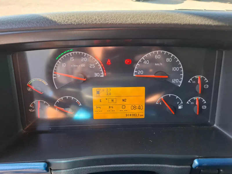 Τράκτορας Volvo FH13-400 / HYDRAULICS / NL TRUCK / TUV:14-09-2025 / GLOBETROTTER / FRIGDE / AIRCO / AUTOMATIC / EURO-5 / 2006: φωτογραφία 16 Τράκτορας Volvo FH13-400 / HYDRAULICS / NL TRUCK / TUV:14-09-2025 / GLOBETROTTER / FRIGDE / AIRCO / AUTOMATIC / EURO-5 / 2006: φωτογραφία 16