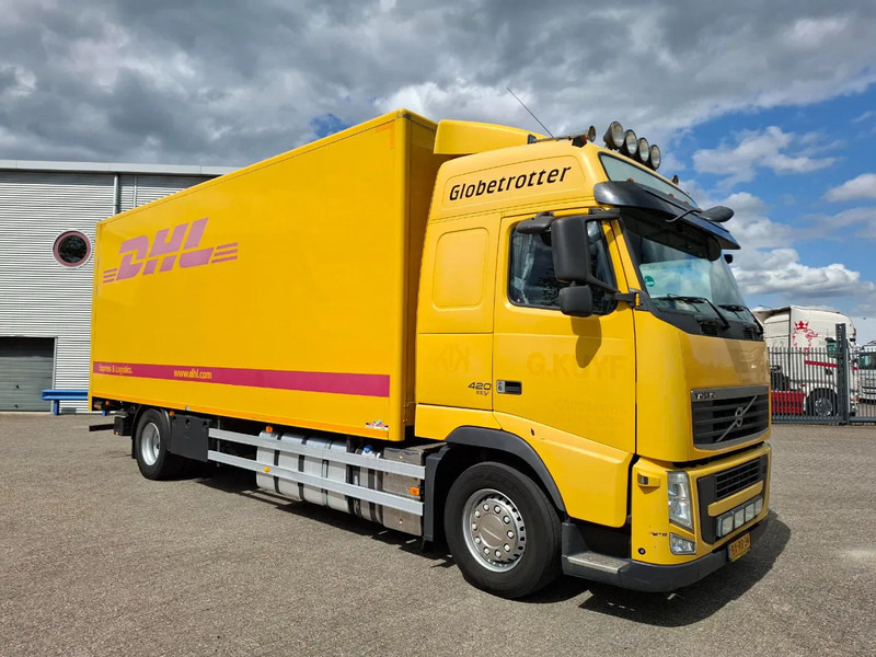 Volvo FH13-420 / NL TRUCK / TUV:29-07-2025 / PLATFORM 2000KG / AIRCO / FRIDGE / AUTOMATIC / EURO-5 / 2010 - Φορτηγό κόφα: φωτογραφία 2 Volvo FH13-420 / NL TRUCK / TUV:29-07-2025 / PLATFORM 2000KG / AIRCO / FRIDGE / AUTOMATIC / EURO-5 / 2010 - Φορτηγό κόφα: φωτογραφία 2