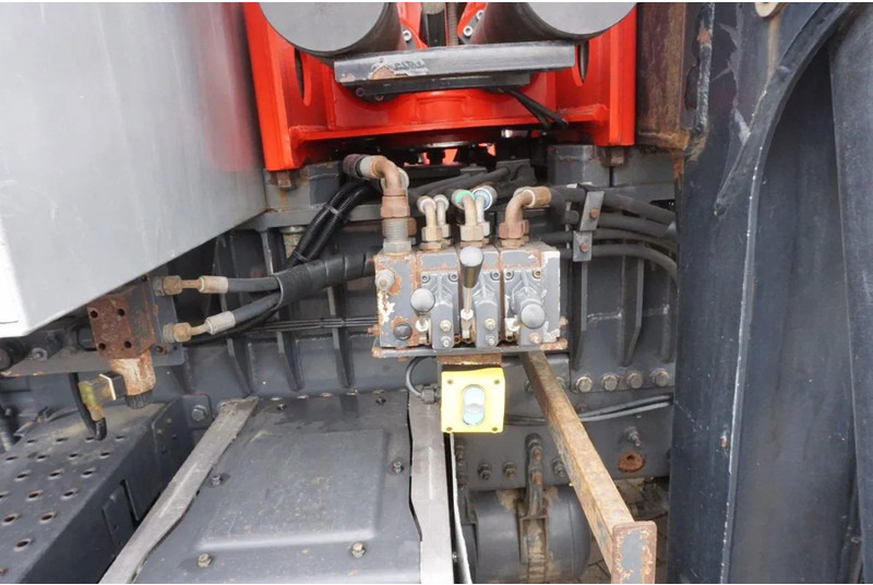 Φορτηγό ξυλείας, Φορτηγό με γερανό Volvo FH16-750 / ENGINE RUNNING / 6x4 / RETARDER / BIG AXLE / VEB+ / PALFINGER FD250 / EURO-6 / 2016: φωτογραφία 20 Φορτηγό ξυλείας, Φορτηγό με γερανό Volvo FH16-750 / ENGINE RUNNING / 6x4 / RETARDER / BIG AXLE / VEB+ / PALFINGER FD250 / EURO-6 / 2016: φωτογραφία 20