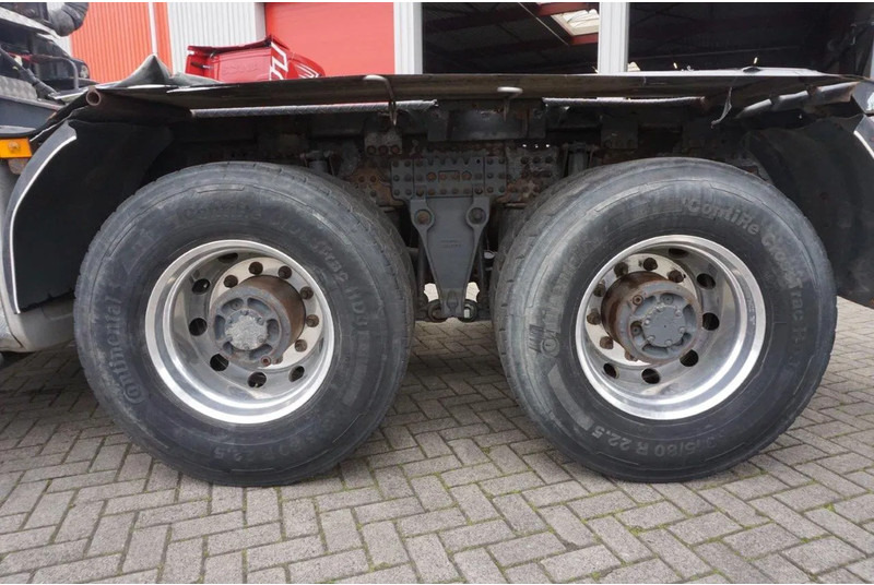 Φορτηγό ξυλείας, Φορτηγό με γερανό Volvo FH16-750 / ENGINE RUNNING / 6x4 / RETARDER / BIG AXLE / VEB+ / PALFINGER FD250 / EURO-6 / 2016: φωτογραφία 18 Φορτηγό ξυλείας, Φορτηγό με γερανό Volvo FH16-750 / ENGINE RUNNING / 6x4 / RETARDER / BIG AXLE / VEB+ / PALFINGER FD250 / EURO-6 / 2016: φωτογραφία 18