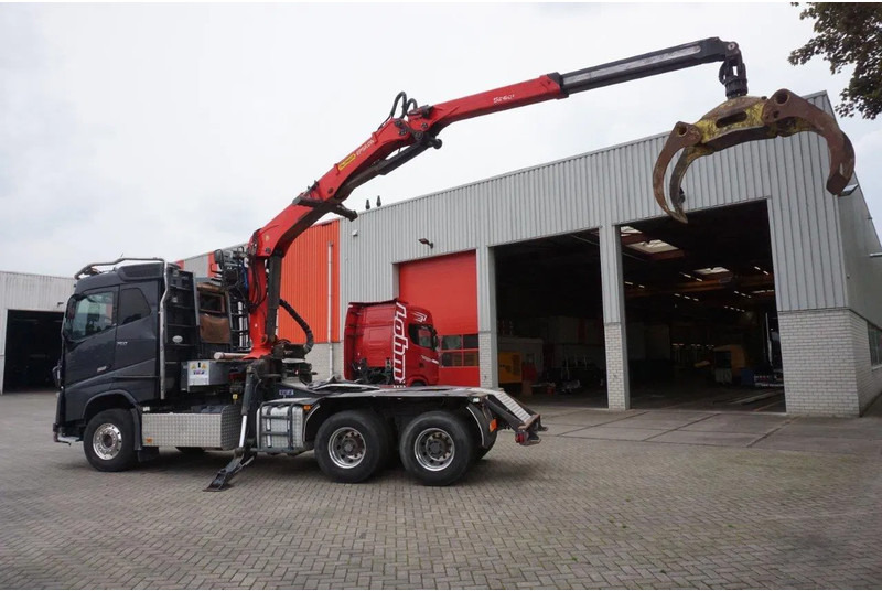 Volvo FH16-750 / ENGINE RUNNING / 6x4 / RETARDER / BIG AXLE / VEB+ / PALFINGER FD250 / EURO-6 / 2016 - Φορτηγό ξυλείας, Φορτηγό με γερανό: φωτογραφία 5 Volvo FH16-750 / ENGINE RUNNING / 6x4 / RETARDER / BIG AXLE / VEB+ / PALFINGER FD250 / EURO-6 / 2016 - Φορτηγό ξυλείας, Φορτηγό με γερανό: φωτογραφία 5