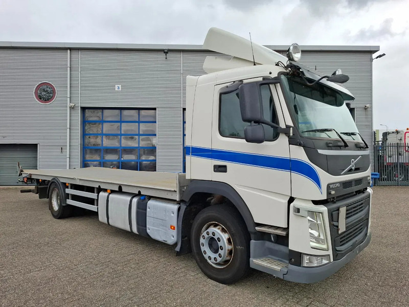 Volvo FM11-330 / ONLY:376356 KM / NAVI / FULL-AIR / LWDS / AIRCO / AUTOMATIC / EURO-6 / 2016 - Φορτηγό σασί: φωτογραφία 2 Volvo FM11-330 / ONLY:376356 KM / NAVI / FULL-AIR / LWDS / AIRCO / AUTOMATIC / EURO-6 / 2016 - Φορτηγό σασί: φωτογραφία 2