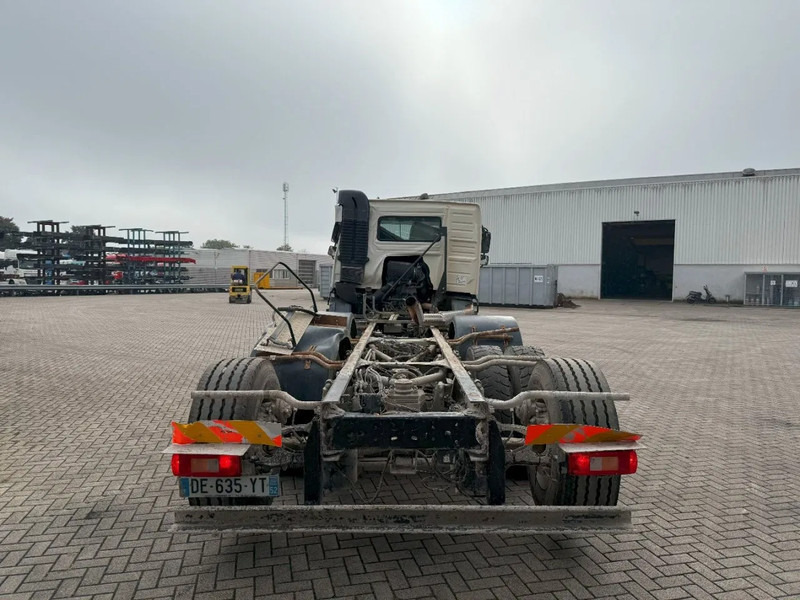 Volvo FMX 450 / ENGINE RUNNING / 8X4 / VEB / ONLY:260642 KM / PTO / LIFT+LENKACHSE / ALCOA / AUTOMATIC / EURO-6 / 2014 - Φορτηγό σασί: φωτογραφία 4 Volvo FMX 450 / ENGINE RUNNING / 8X4 / VEB / ONLY:260642 KM / PTO / LIFT+LENKACHSE / ALCOA / AUTOMATIC / EURO-6 / 2014 - Φορτηγό σασί: φωτογραφία 4