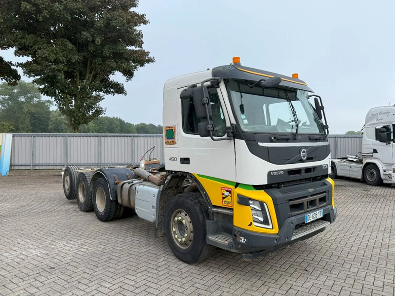 Volvo FMX 450 / ENGINE RUNNING / 8X4 / VEB / ONLY:260642 KM / PTO / LIFT+LENKACHSE / ALCOA / AUTOMATIC / EURO-6 / 2014 - Φορτηγό σασί: φωτογραφία 2 Volvo FMX 450 / ENGINE RUNNING / 8X4 / VEB / ONLY:260642 KM / PTO / LIFT+LENKACHSE / ALCOA / AUTOMATIC / EURO-6 / 2014 - Φορτηγό σασί: φωτογραφία 2