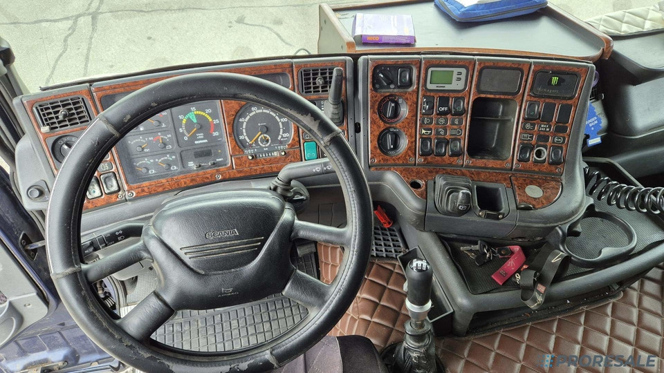 SCANIA R124 LB 6X2 EURO 3 - skříňový + hydraulické čelo - Φορτηγό κόφα: φωτογραφία 5 SCANIA R124 LB 6X2 EURO 3 - skříňový + hydraulické čelo - Φορτηγό κόφα: φωτογραφία 5