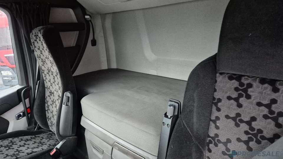 SCANIA R450 N323 NGS TOP LINE EURO 6 - Τράκτορας: φωτογραφία 5 SCANIA R450 N323 NGS TOP LINE EURO 6 - Τράκτορας: φωτογραφία 5