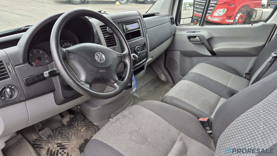 VOLKSWAGEN CRAFTER 2,0 TDi 100 kW skříňový - Επαγγελματικό αυτοκίνητο κόφα: φωτογραφία 5 VOLKSWAGEN CRAFTER 2,0 TDi 100 kW skříňový - Επαγγελματικό αυτοκίνητο κόφα: φωτογραφία 5