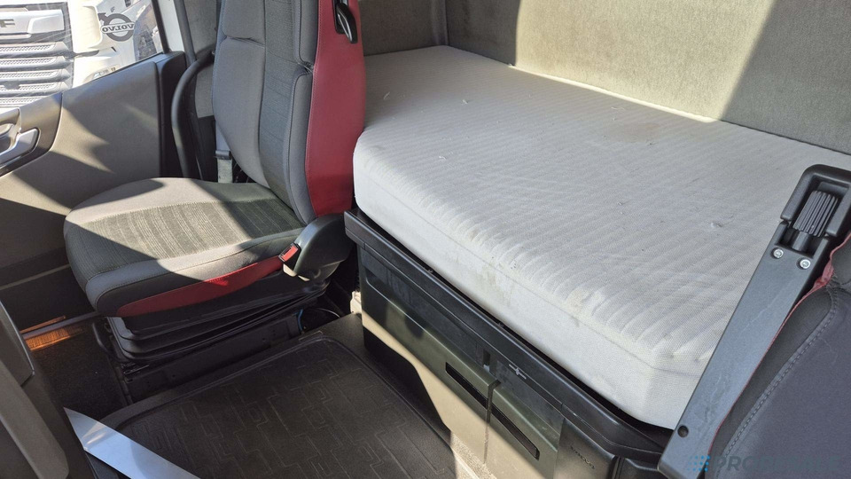 VOLVO FH 460 EURO 6 - Τράκτορας: φωτογραφία 5 VOLVO FH 460 EURO 6 - Τράκτορας: φωτογραφία 5