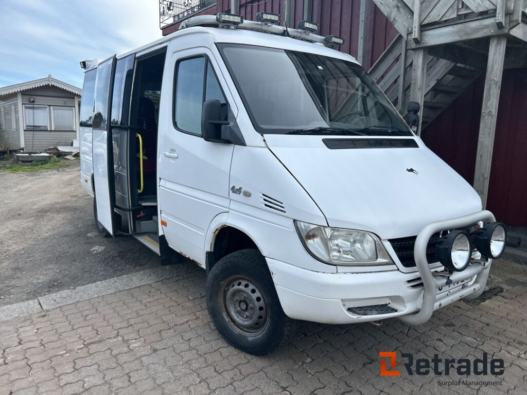 2005 Minibuss MERCEDES-BENZ 316CDI/35KA - Μικρό λεωφορείο, Επιβατικό βαν: φωτογραφία 2 2005 Minibuss MERCEDES-BENZ 316CDI/35KA - Μικρό λεωφορείο, Επιβατικό βαν: φωτογραφία 2