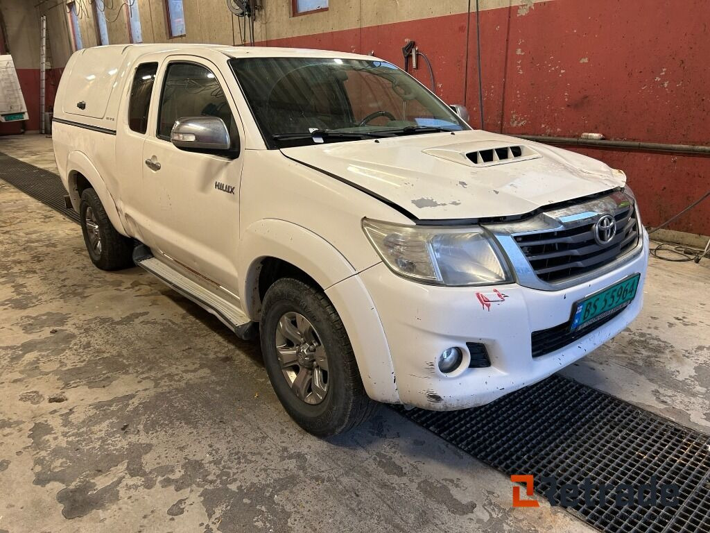 Bil Toyota Hilux 4wd N2 - Αυτοκίνητο: φωτογραφία 1 Bil Toyota Hilux 4wd N2 - Αυτοκίνητο: φωτογραφία 1
