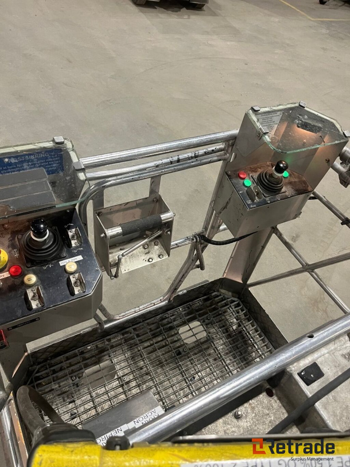 Deice bil Volvo FL6H Elephant MY, Vestegaard A/S - Όχημα αποπάγωσης αεροσκαφών: φωτογραφία 4 Deice bil Volvo FL6H Elephant MY, Vestegaard A/S - Όχημα αποπάγωσης αεροσκαφών: φωτογραφία 4