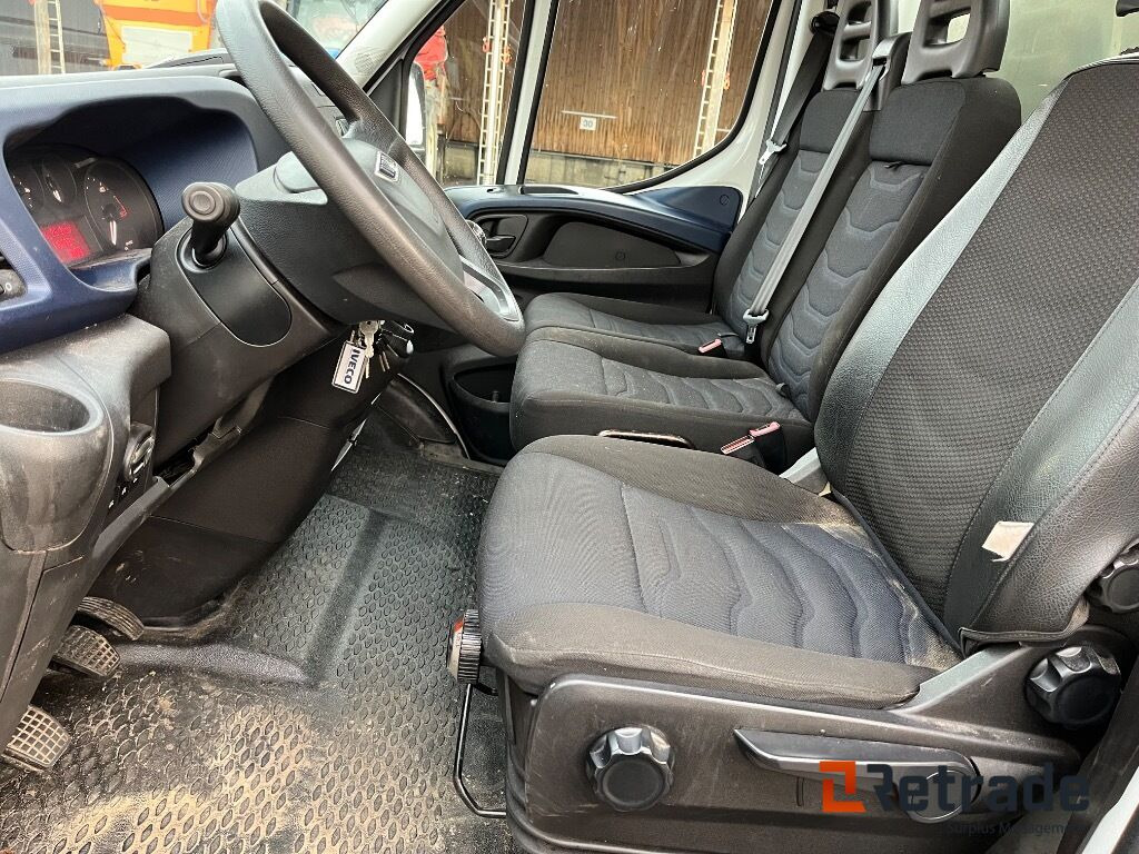 IVECO 35-180 3,0D med Alu-knæklad og læsserampe. - Αυτοκίνητο: φωτογραφία 5 IVECO 35-180 3,0D med Alu-knæklad og læsserampe. - Αυτοκίνητο: φωτογραφία 5