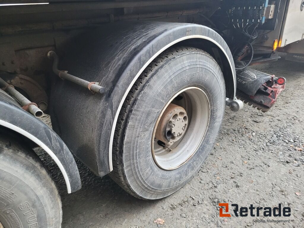 Φορτηγό φόρτωσης γάντζου, Φορτηγό με γερανό Lastväxlare plogutrustad med underbett Volvo FM 12 , Full parabel: φωτογραφία 43 Φορτηγό φόρτωσης γάντζου, Φορτηγό με γερανό Lastväxlare plogutrustad med underbett Volvo FM 12 , Full parabel: φωτογραφία 43