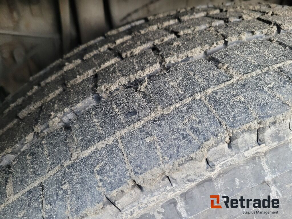 Φορτηγό φόρτωσης γάντζου, Φορτηγό με γερανό Lastväxlare plogutrustad med underbett Volvo FM 12 , Full parabel: φωτογραφία 13 Φορτηγό φόρτωσης γάντζου, Φορτηγό με γερανό Lastväxlare plogutrustad med underbett Volvo FM 12 , Full parabel: φωτογραφία 13