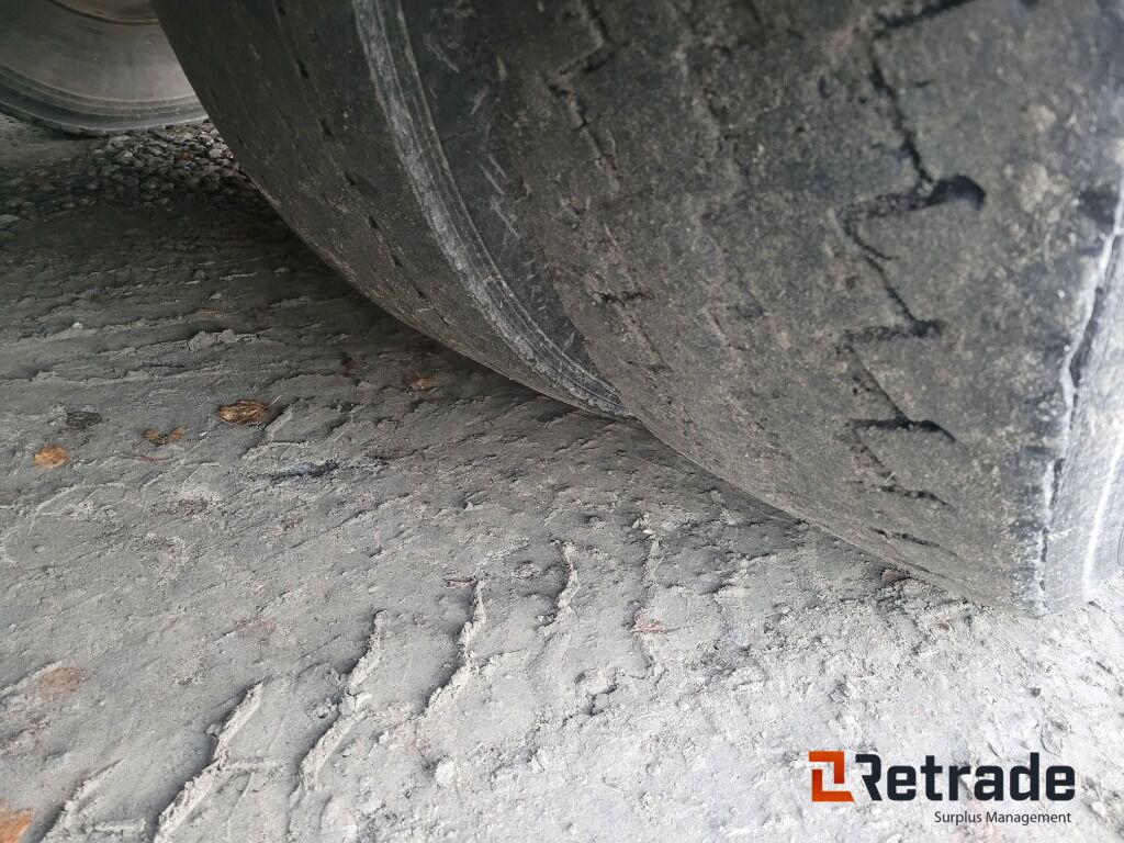 Φορτηγό φόρτωσης γάντζου, Φορτηγό με γερανό Lastväxlare plogutrustad med underbett Volvo FM 12 , Full parabel: φωτογραφία 32 Φορτηγό φόρτωσης γάντζου, Φορτηγό με γερανό Lastväxlare plogutrustad med underbett Volvo FM 12 , Full parabel: φωτογραφία 32