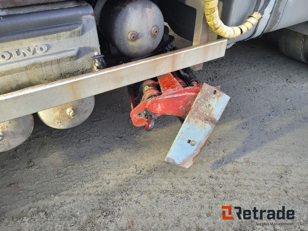 Φορτηγό φόρτωσης γάντζου, Φορτηγό με γερανό Lastväxlare plogutrustad med underbett Volvo FM 12 , Full parabel: φωτογραφία 18 Φορτηγό φόρτωσης γάντζου, Φορτηγό με γερανό Lastväxlare plogutrustad med underbett Volvo FM 12 , Full parabel: φωτογραφία 18