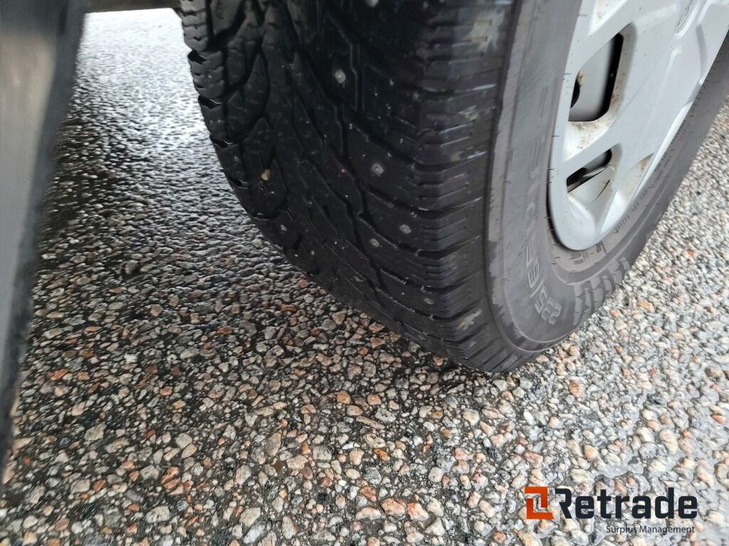 Αυτοκίνητο Lätt lastbil med flak och kran , Ford Transit 350 2.2 TDCi: φωτογραφία 30 Αυτοκίνητο Lätt lastbil med flak och kran , Ford Transit 350 2.2 TDCi: φωτογραφία 30