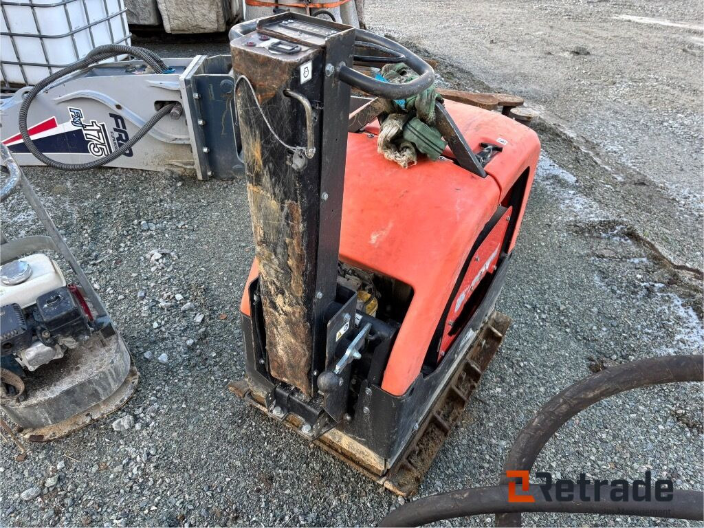 Markvibrator Husqvarna LG 504 - Εξοπλισμού κατασκευών: φωτογραφία 3 Markvibrator Husqvarna LG 504 - Εξοπλισμού κατασκευών: φωτογραφία 3