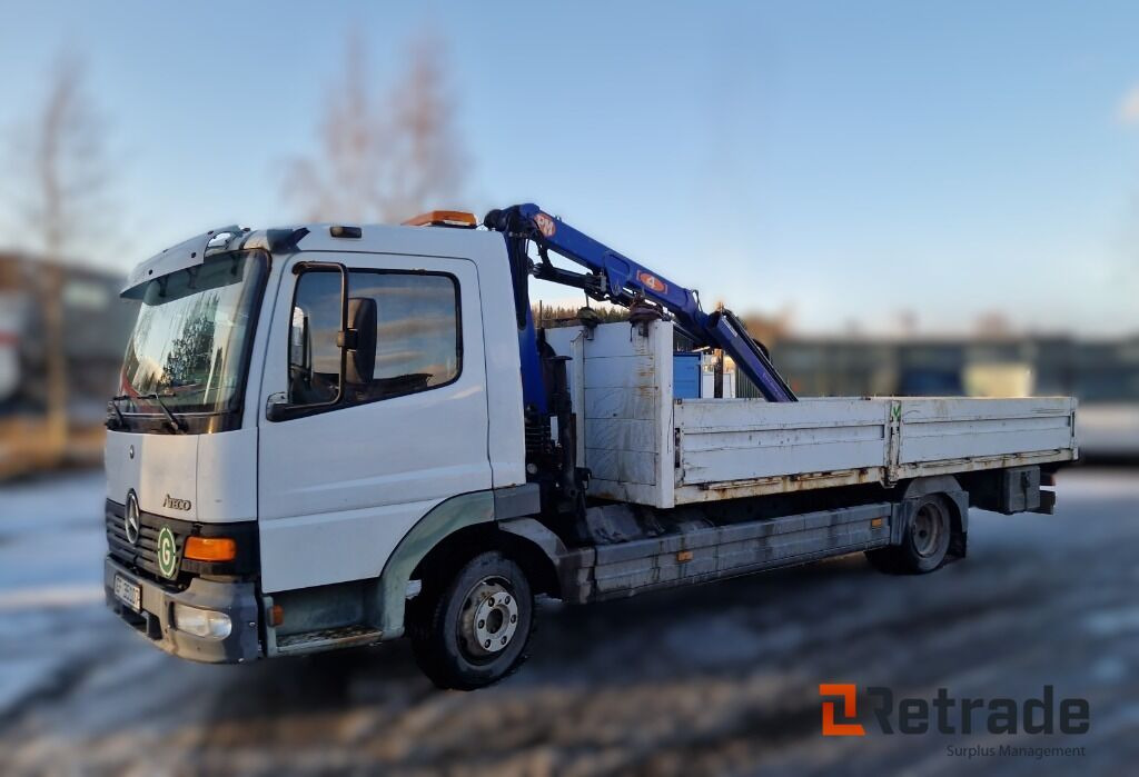 Mercedes-Benz Atego 818L med 6 meter plan og kran - Φορτηγό με ανοιχτή καρότσα, Φορτηγό με γερανό: φωτογραφία 1 Mercedes-Benz Atego 818L med 6 meter plan og kran - Φορτηγό με ανοιχτή καρότσα, Φορτηγό με γερανό: φωτογραφία 1