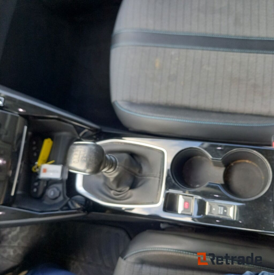 Αυτοκίνητο Peugeot 2008 SUV Blue Tdi 110: φωτογραφία 20