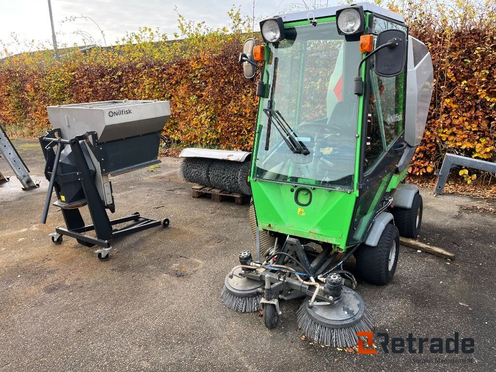 Redskabsbærer Nilfisk FH3 med maskinsæt. - Κοινοτικο όχημα/ Ειδικό όχημα: φωτογραφία 1 Redskabsbærer Nilfisk FH3 med maskinsæt. - Κοινοτικο όχημα/ Ειδικό όχημα: φωτογραφία 1